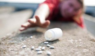 Who Is An Addict And Why Do People Get Addicted